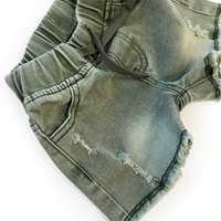 Short jeans délavé effiloché - Vert